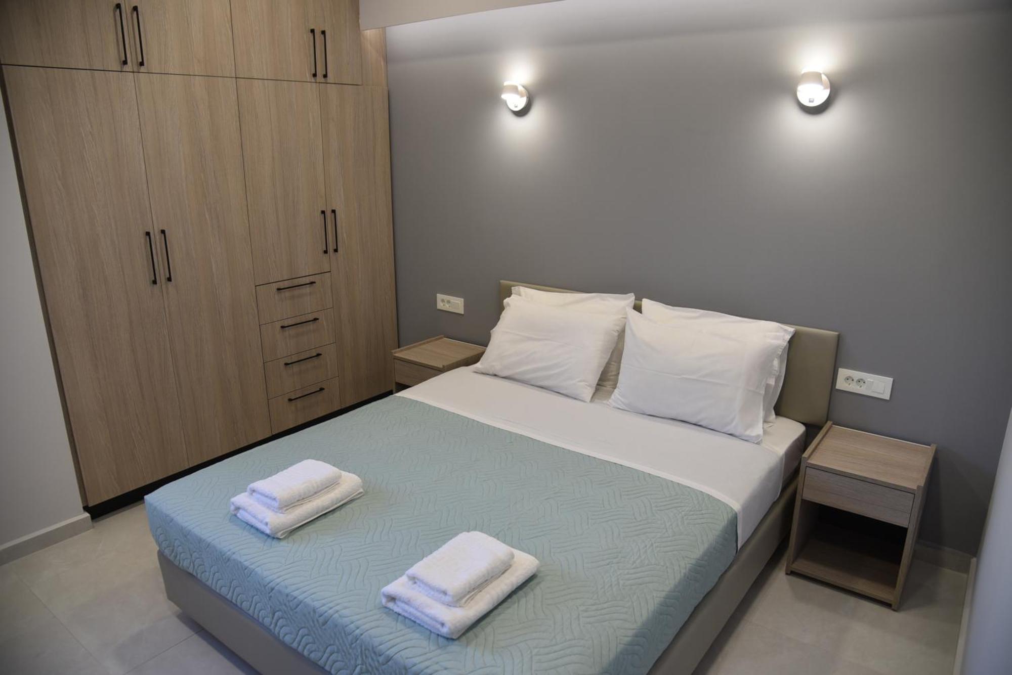 Pirgos Deluxe Apartment - Private Parking Kíssamos Exterior foto