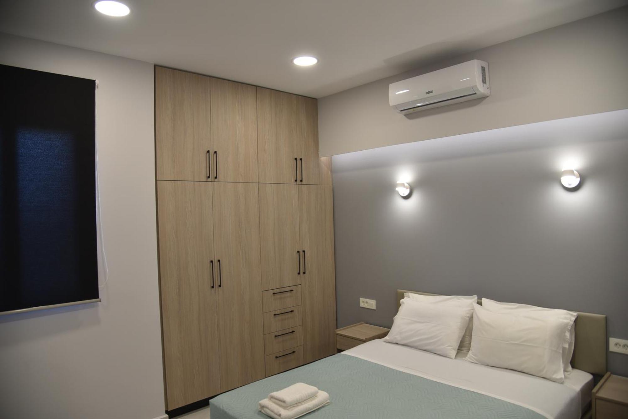 Pirgos Deluxe Apartment - Private Parking Kíssamos Exterior foto